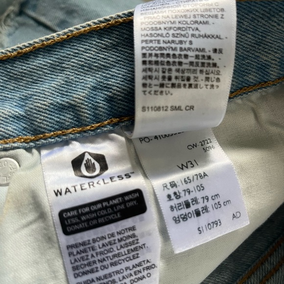 NEW LEVI’s 501 Denim Shorts - Picture 5 of 5